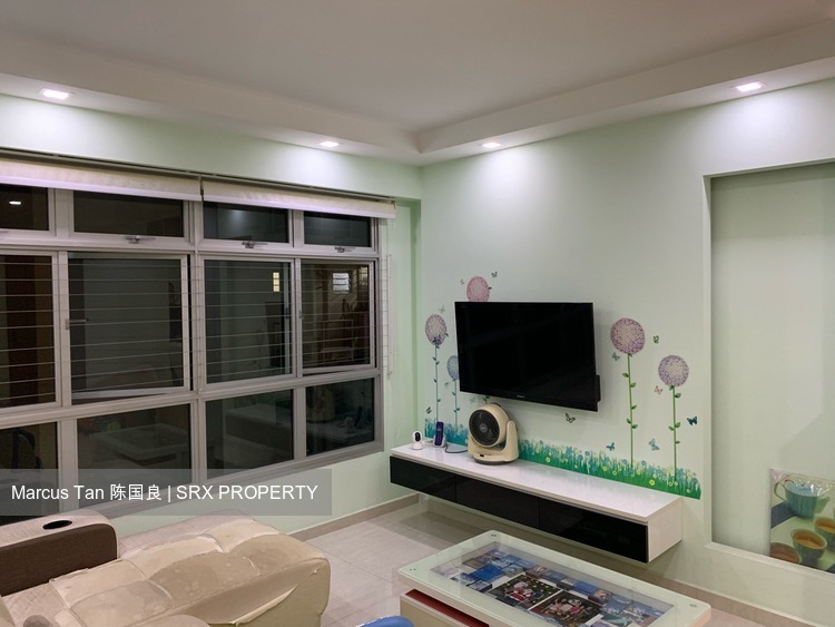 Woodlands Crescent thumbnail photo